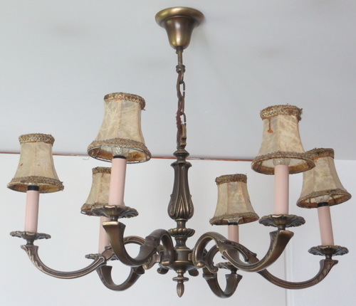 Kronleuchter ohne Licht
