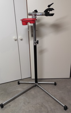 Velo Reparatur Ständer